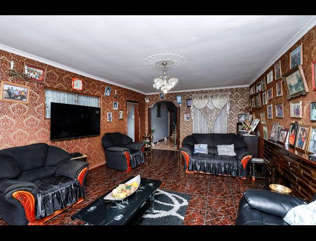 5 BEDROOM FREEHOLD FOR SALE IN PALMIET